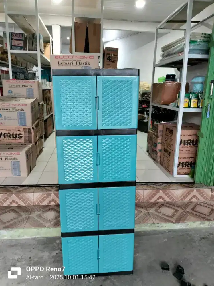Lemari plastik 4 susun