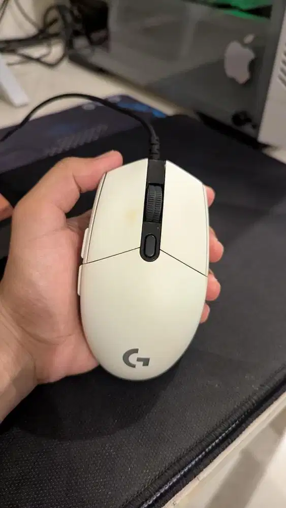 Mouse logitech G102 putih