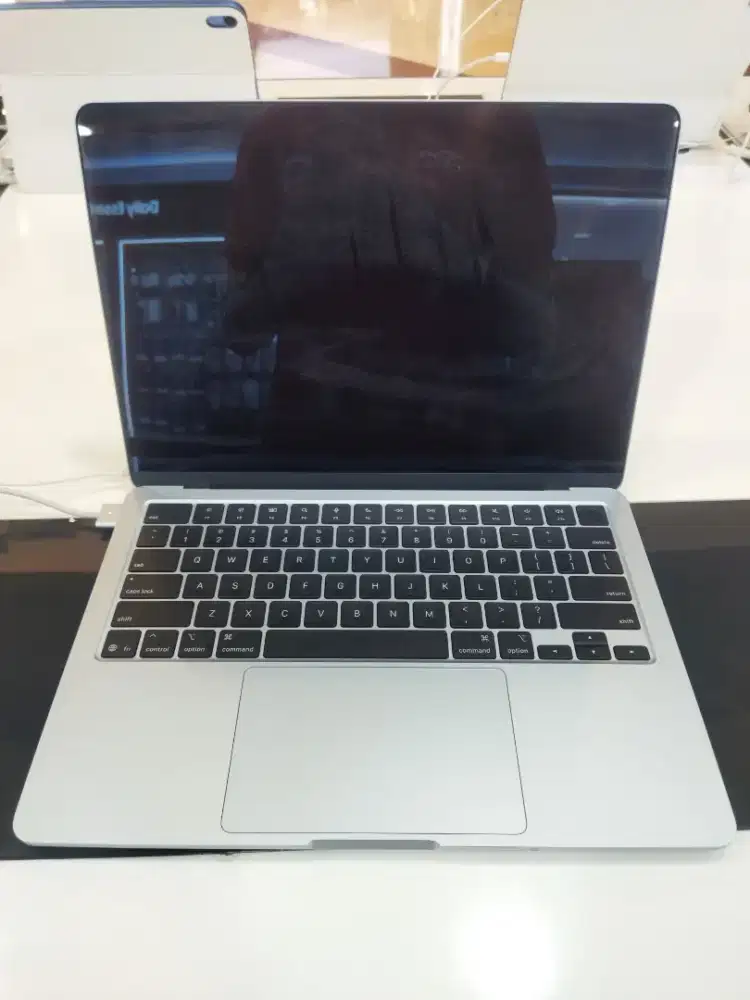 macbook air 13inch