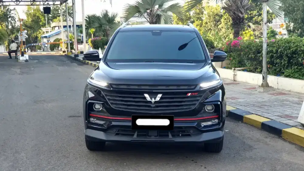 Km10rb wuling almaz rs 7 seater 2023 pakai 2024 hitam sunroof