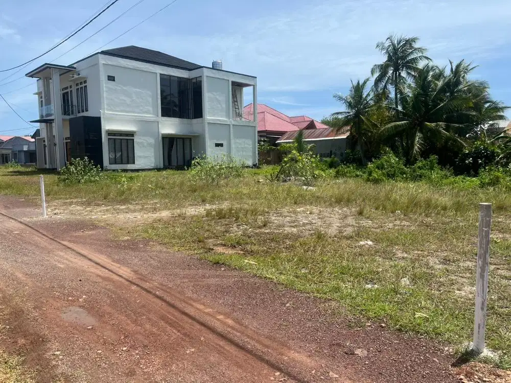 Tanah luas 231.M.padat gp ajuen hanya berjarak 30.M.dari jalan utama