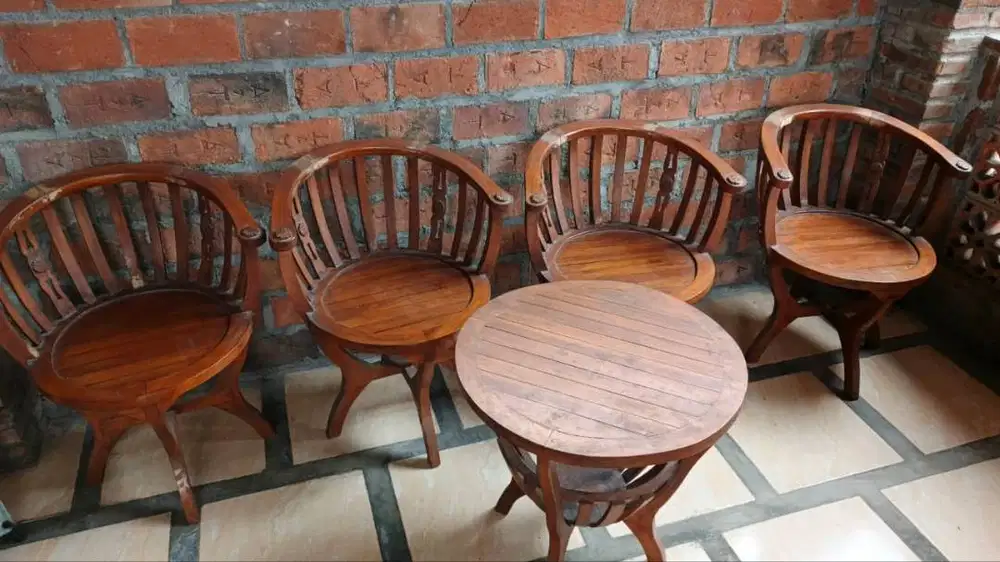 Set Meja & Kursi Kayu jati Mentahan Minimalis (4 Kursi + 1 Meja) Bekas