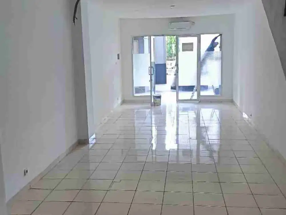 DISEWAKAN RUKO FRENCH WALK KELAPA GADING