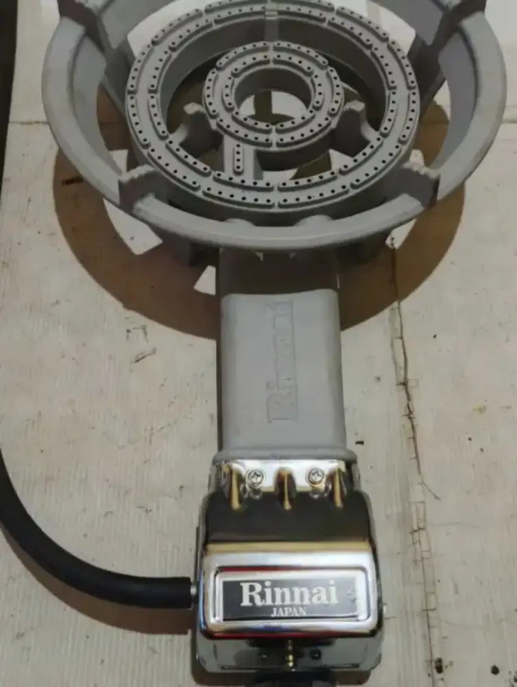 Kompor gas Mato seribu,plus selang regulator