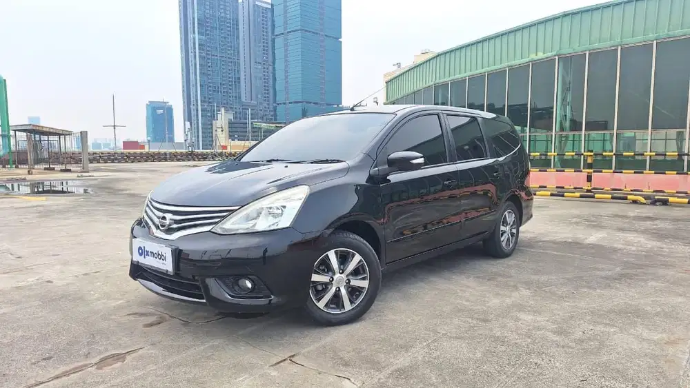 Pajak Panjang - Nissan Grand livina 1.5 XV Bensin-AT 2016