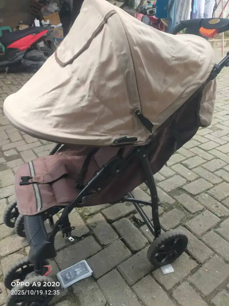 Jual stroller baby.kondisi second