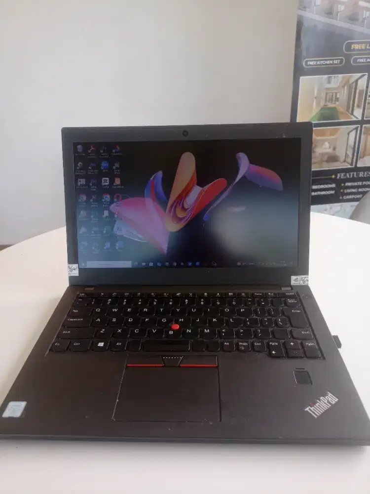Lenovo Thinkpad x270 Dual drive Ram 16GB SSD 256GB core i5 gen 7