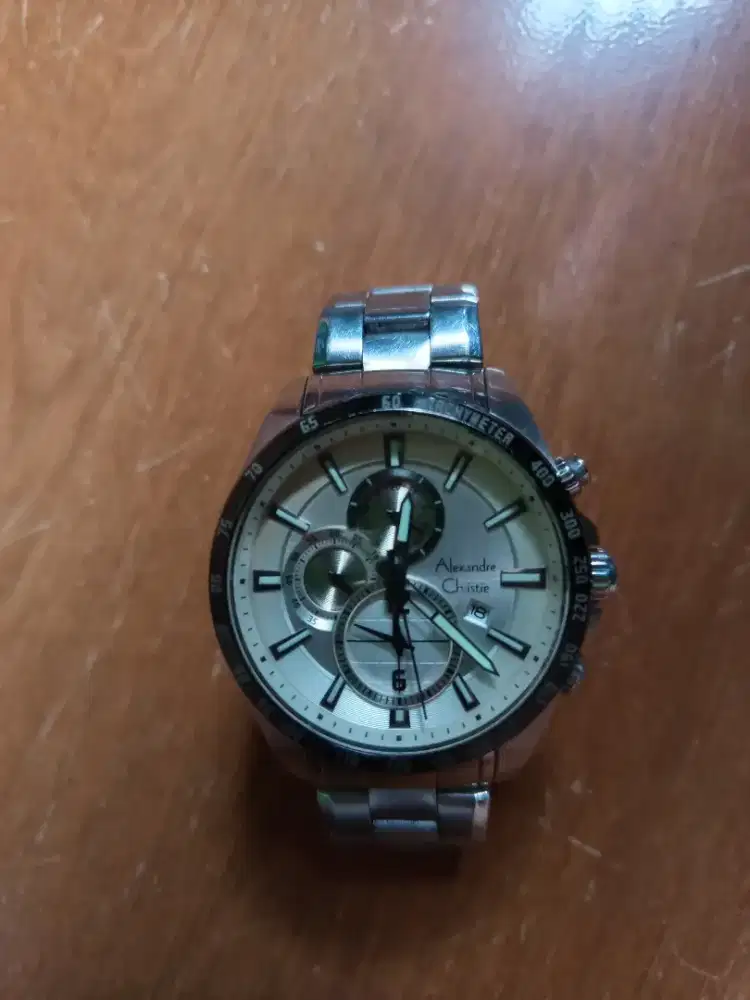 Jam tangan pria AC