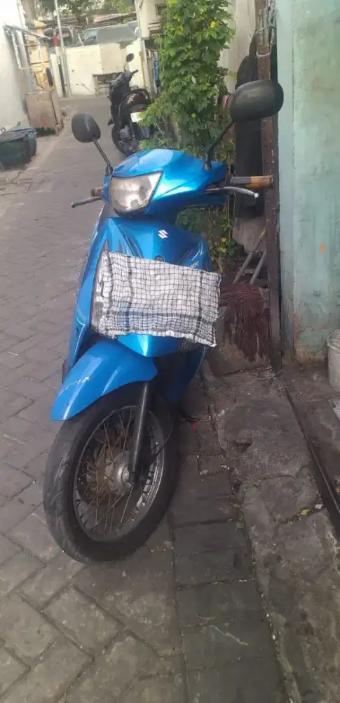 sepeda motor Suzuki spin 125