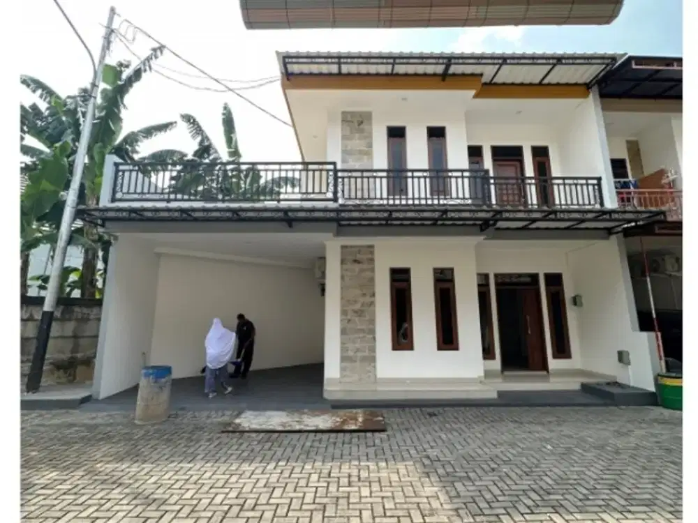 Rumah mewah 2lt dipratama residence dekat villa Meruya