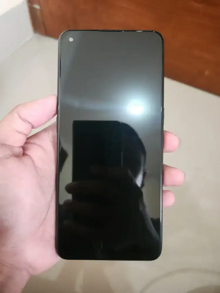 Oppo Reno 6 4G 8/128GB fullset mulus pemakaian resmi Oppo Indonesia