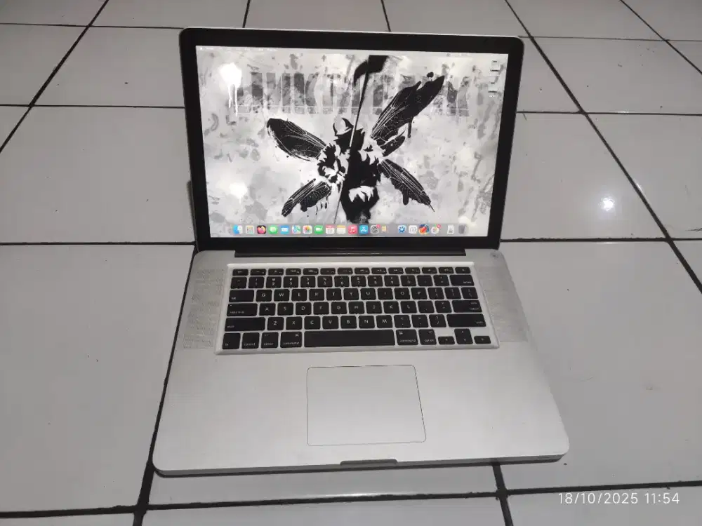 Macbook pro 15 2011 16GB/256GB SSD core i7