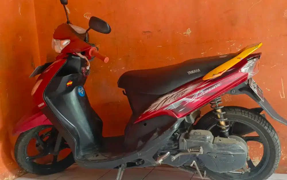 DIJUAL YAMAHA MIO MERAH TAHUN 2010 PLAT B