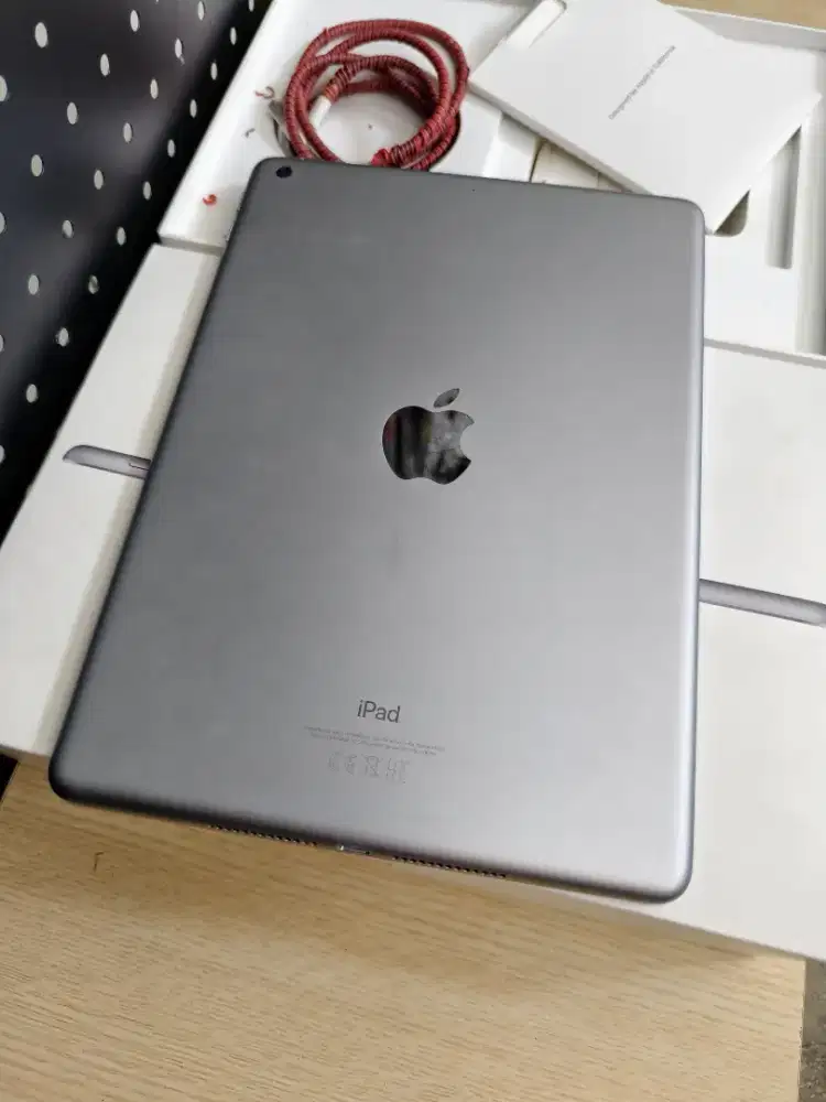 ipad gen 6 128 (ibox) full set