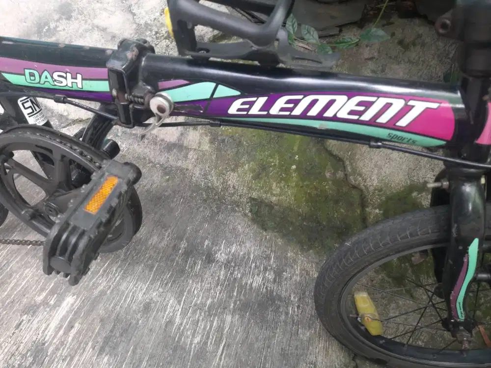 Sepeda Lipat Element