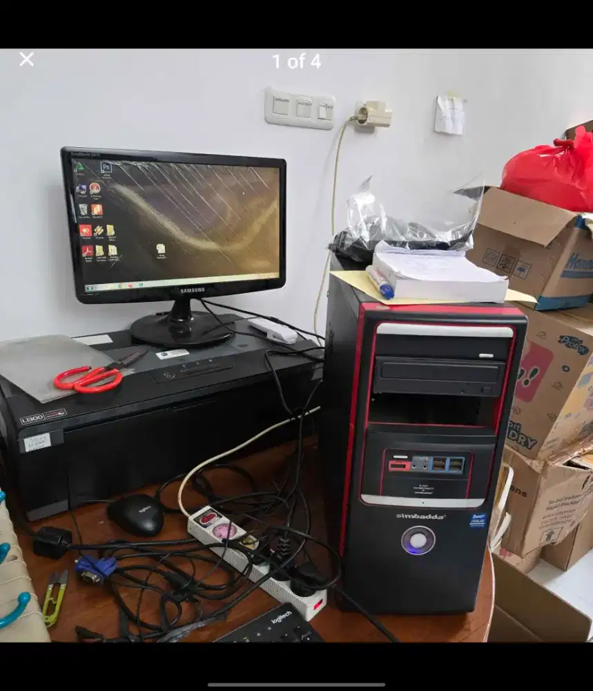 PC : CPU dan monitor i3, ram 2G