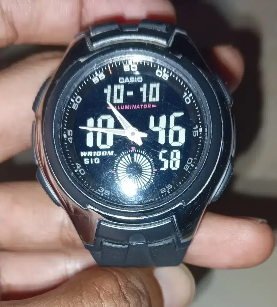 Jam tangan Casio AQ-160