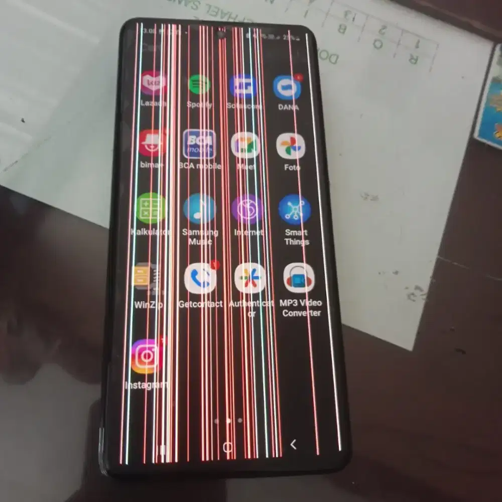Samsung A71 satu minus lcd bergaris seperti digambar