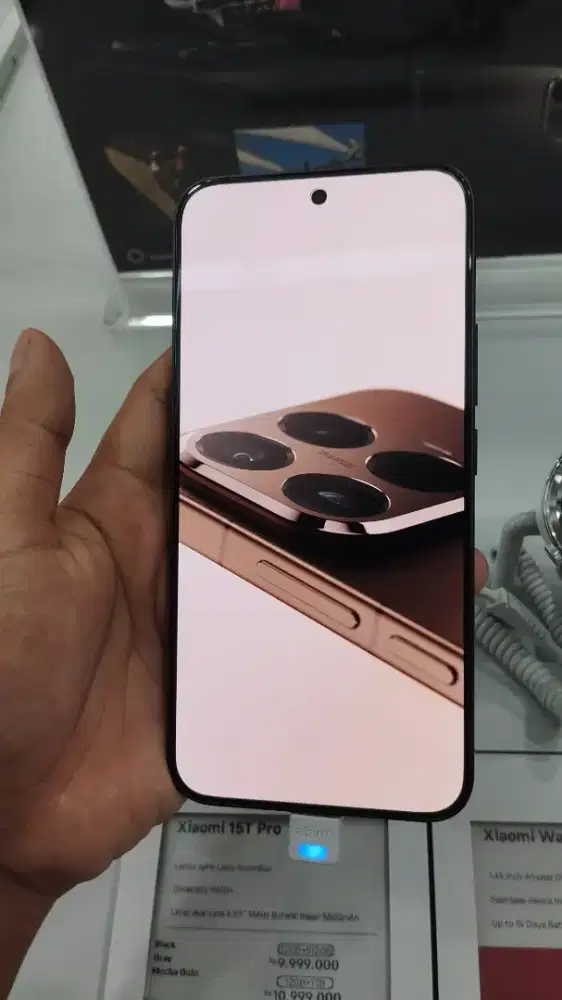 Cicilan ringan XIAOMI 15T PRO 12GB/1TB