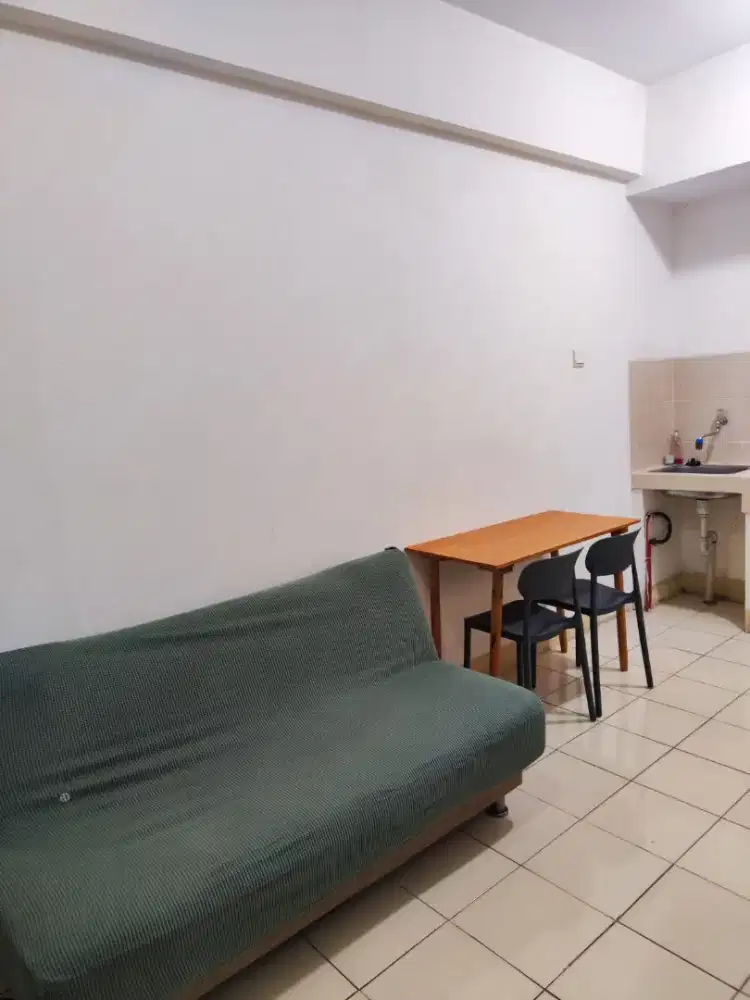 Disewakan Apartemen Puri Park View Tower E 2BR lt 21 hadap pool BU