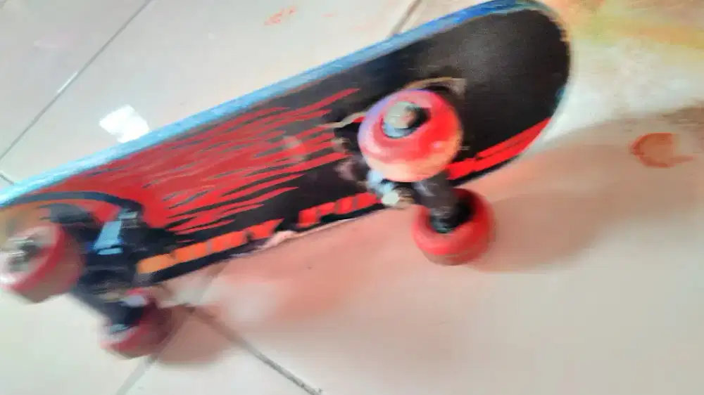 Skateboard kayu mainan anak