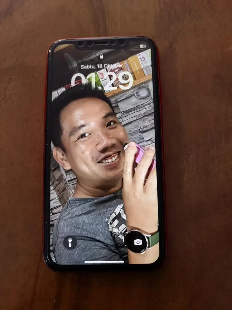 IPHONE 11 ROM 64 GB