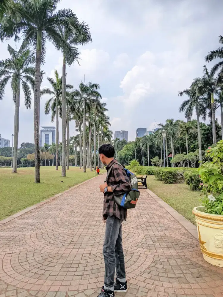 mencari pekerjaan buat fresh gruade