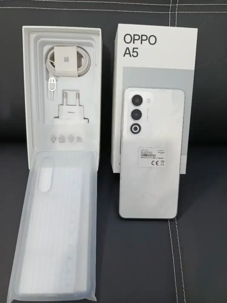 Oppo A5 8/128 putih Kabut like new