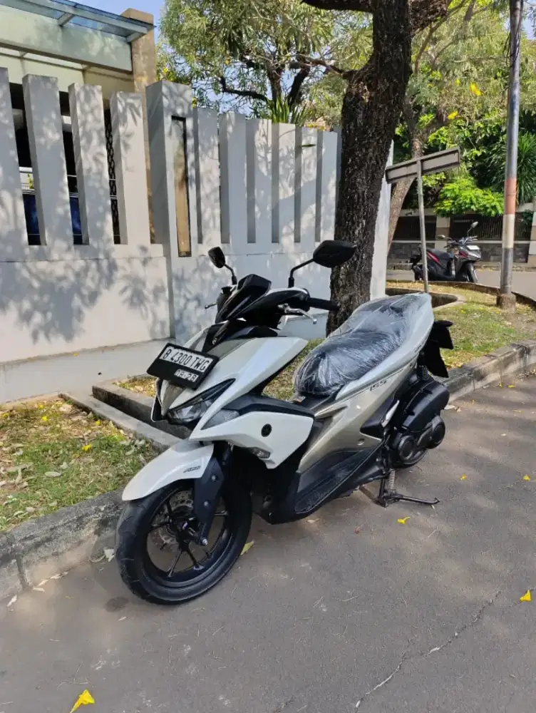 Bissmillah dijual motor Yamaha aerox ABS 2018 istimewa
