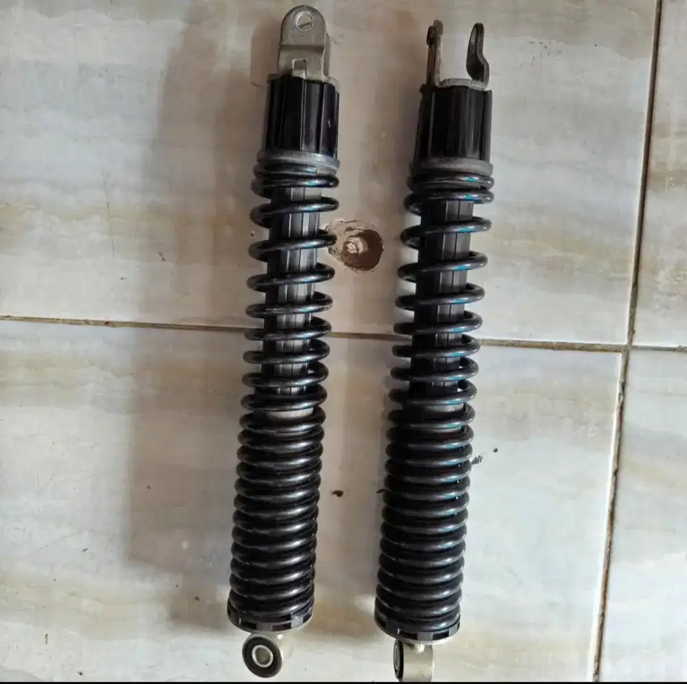 Shockbreaker belakang PCX 160