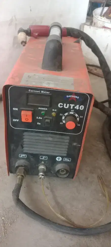 Mesin potong logam/baja