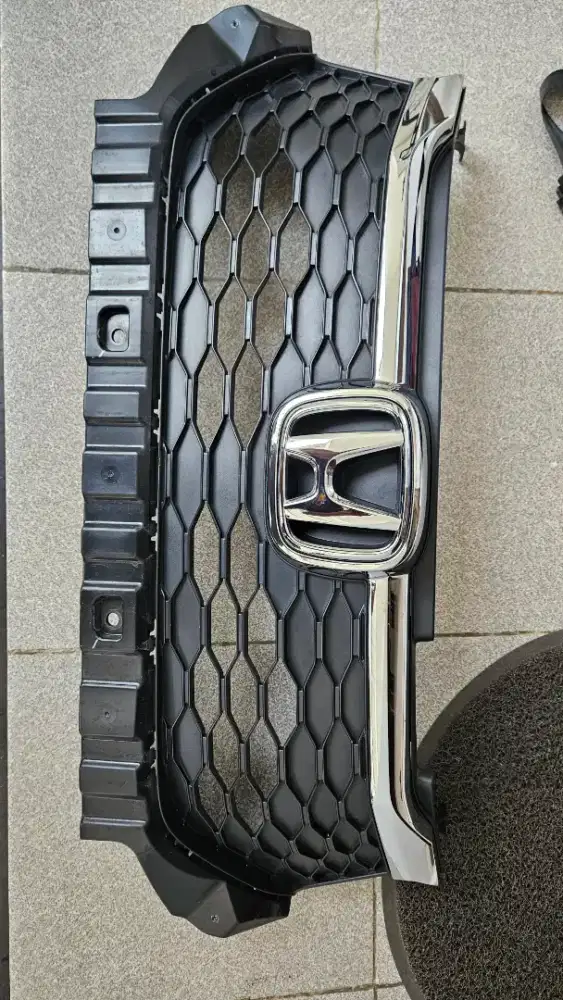 Grill honda new brio satya E 2023/2024
