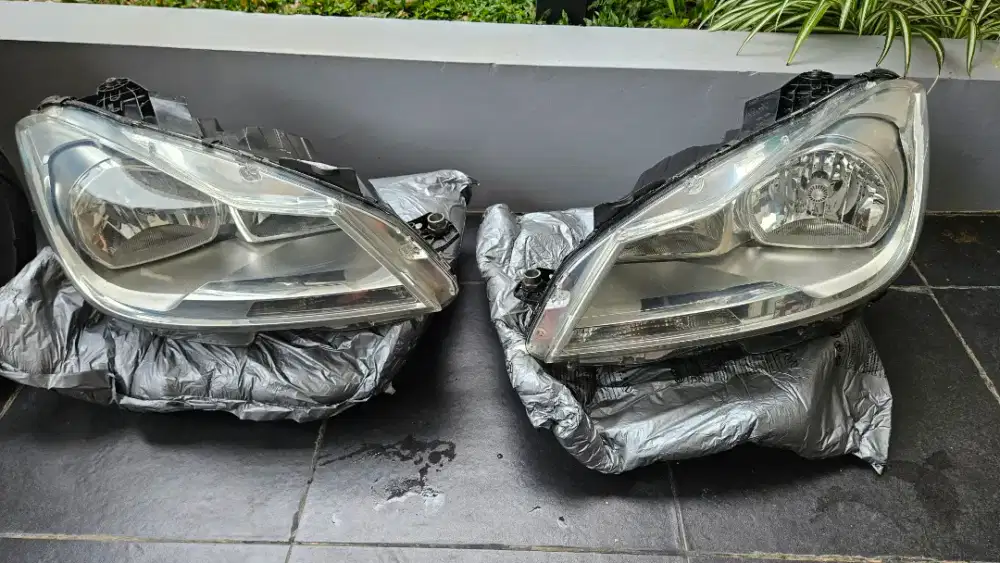 Headlamp mercy w204 facelift