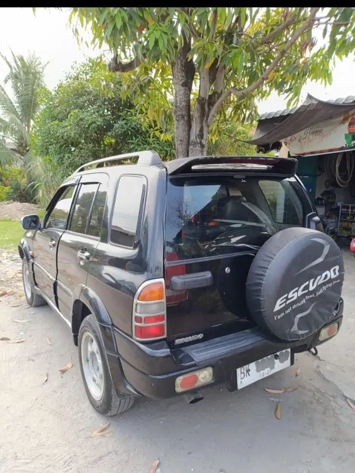 Suzuki Escudo 2002 Bensin
