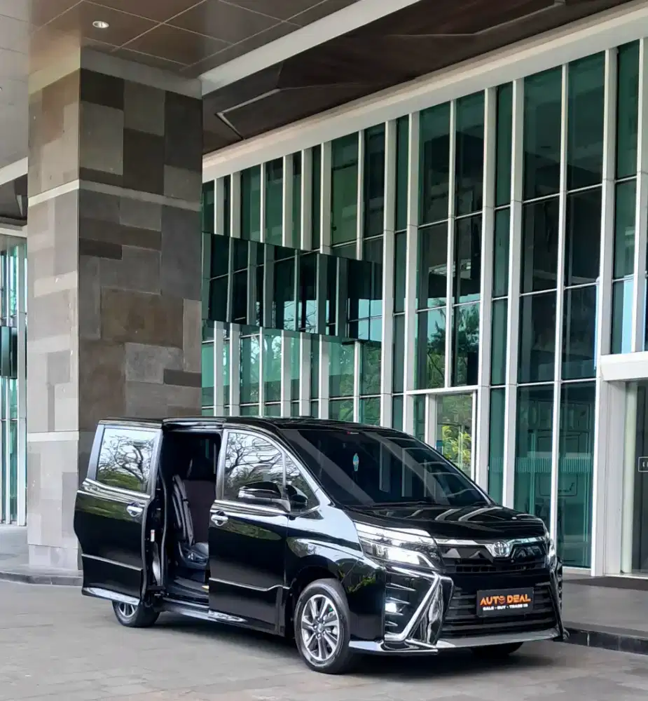 TDP 5 JT | Toyota Voxy 2.0 AT 2018 SUPER