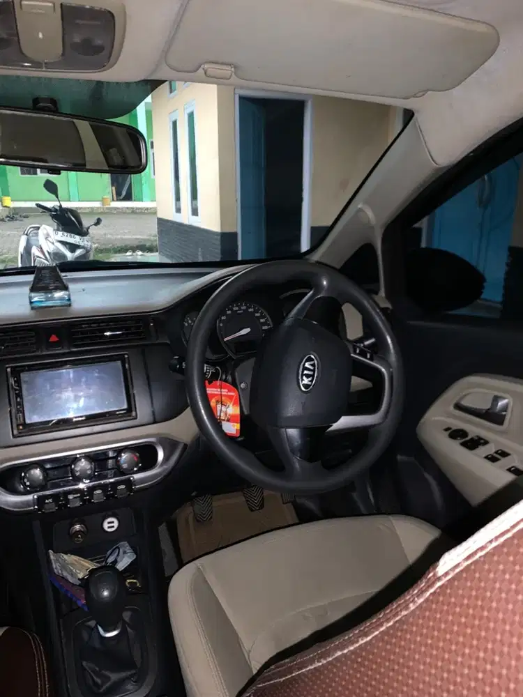 Kia Rio 2011 Bensin