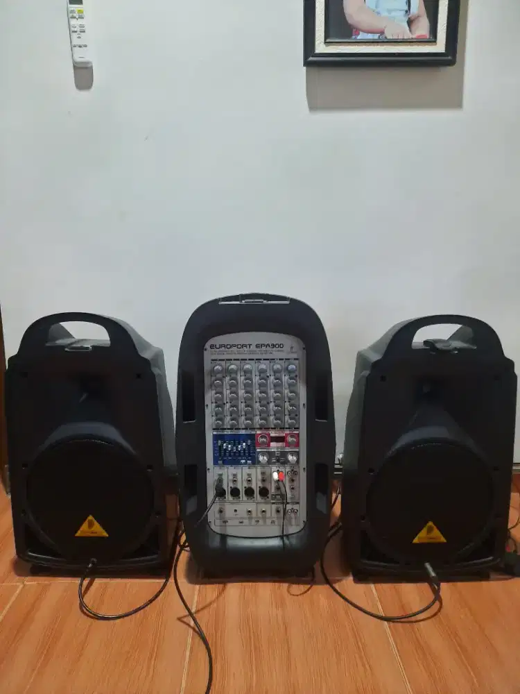 Speaker Behringer