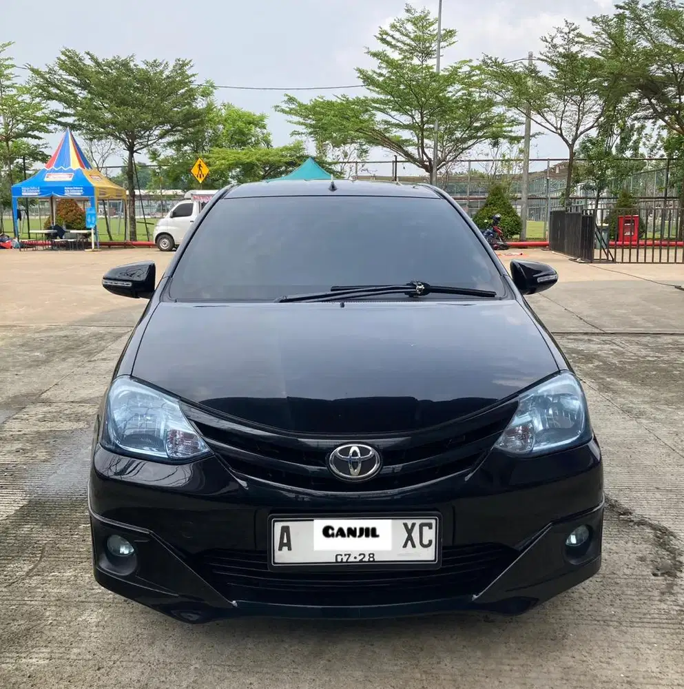 Etios Valco Type G 1.2 2013 MT