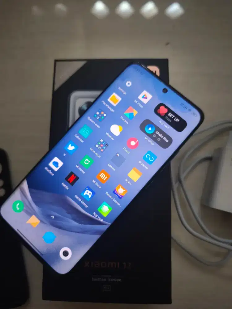 Xiaomi 12 8/256 warna Gray Ex Garansi resmi Indonesia