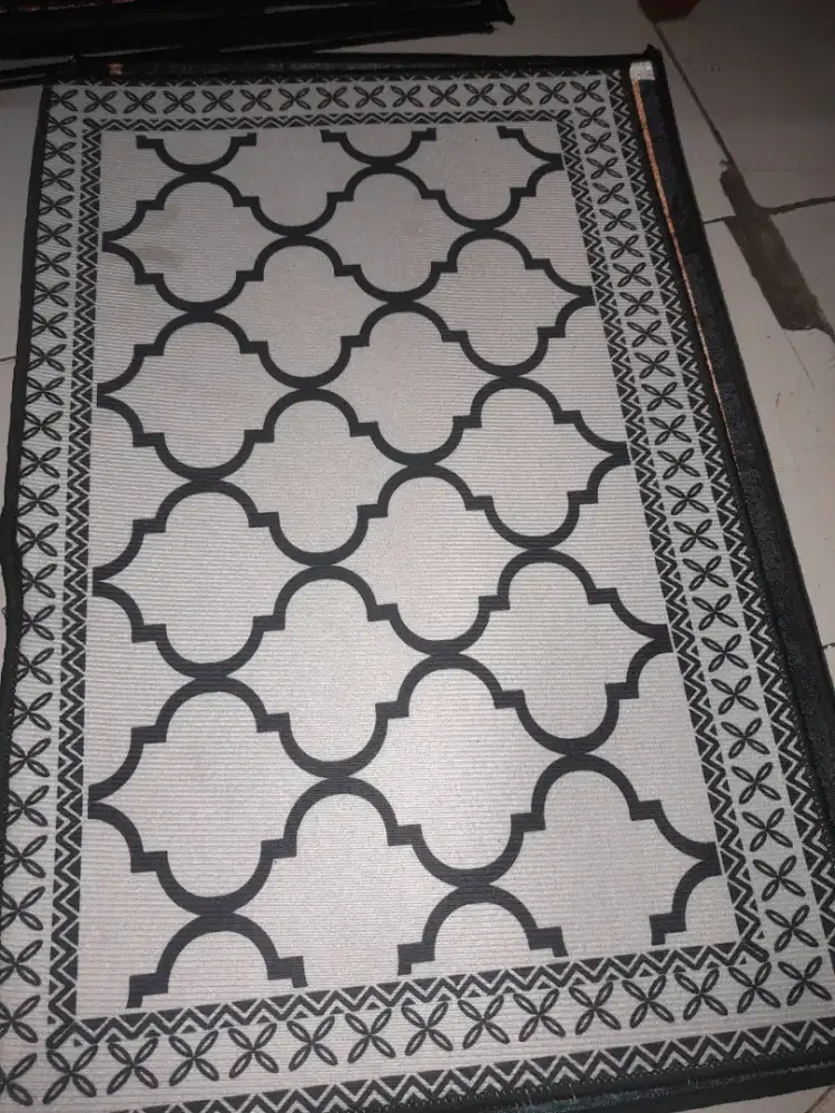 Keset kaki anti slif .motif 100% polyester