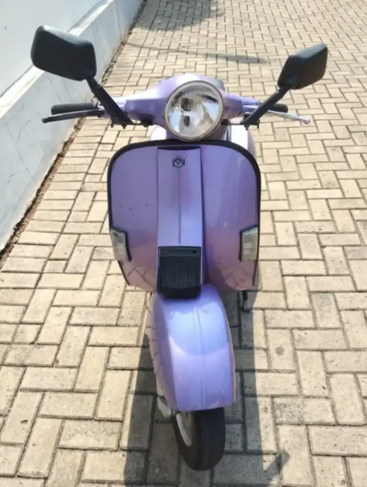 Vespa PS strada