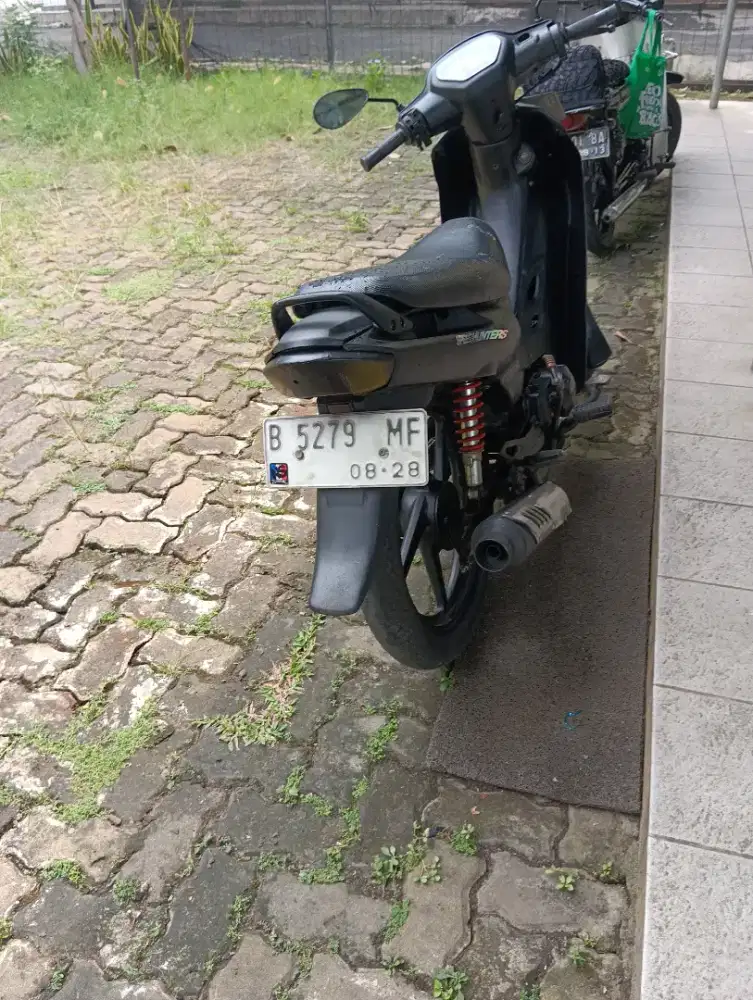 Suzuki Shogun 2002