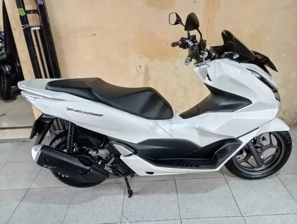 HONDA PCX CBS 2024 KONDISI SANGAT BAGUS