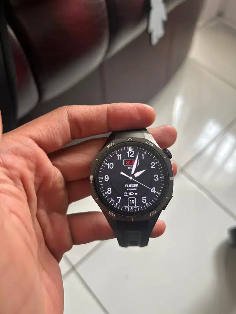 Huawei gt 5 Pro Second like new