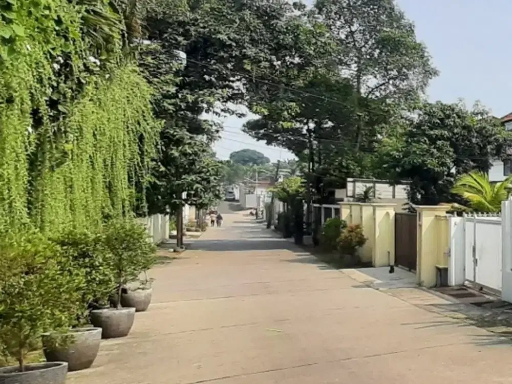 Bangka dekat Kemang 375m