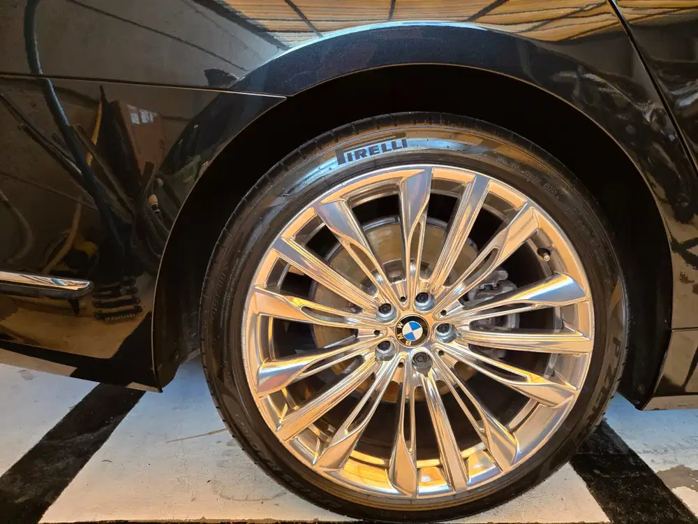 BMW 740Li 2020 Bensin