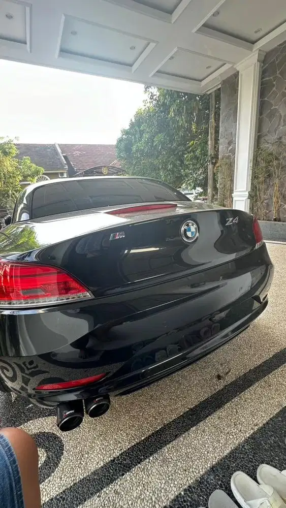 BMW Z4 Black Plat KT