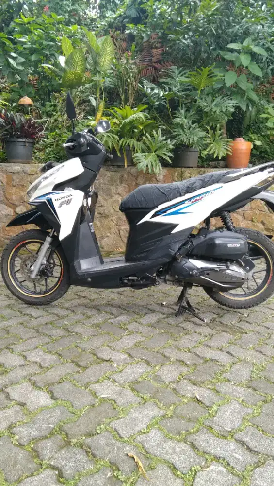Vario LED 125 lengkap