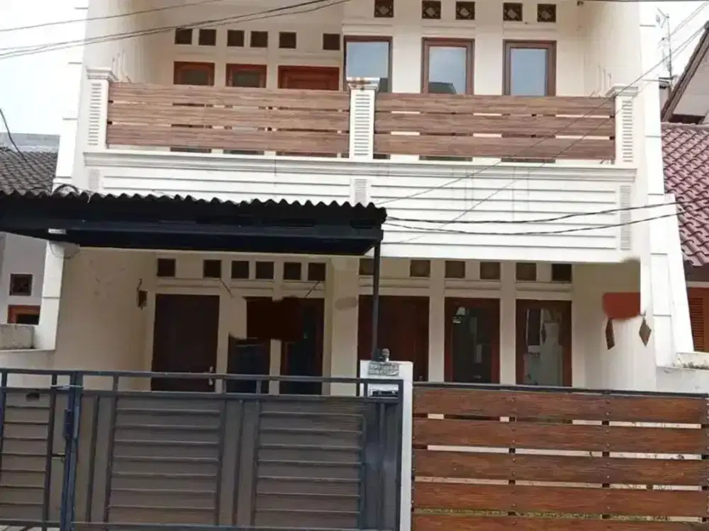 STOP SCROLL! Hunian Nyaman 4 Kamar di Pondok Kelapa – Bebas Banjir