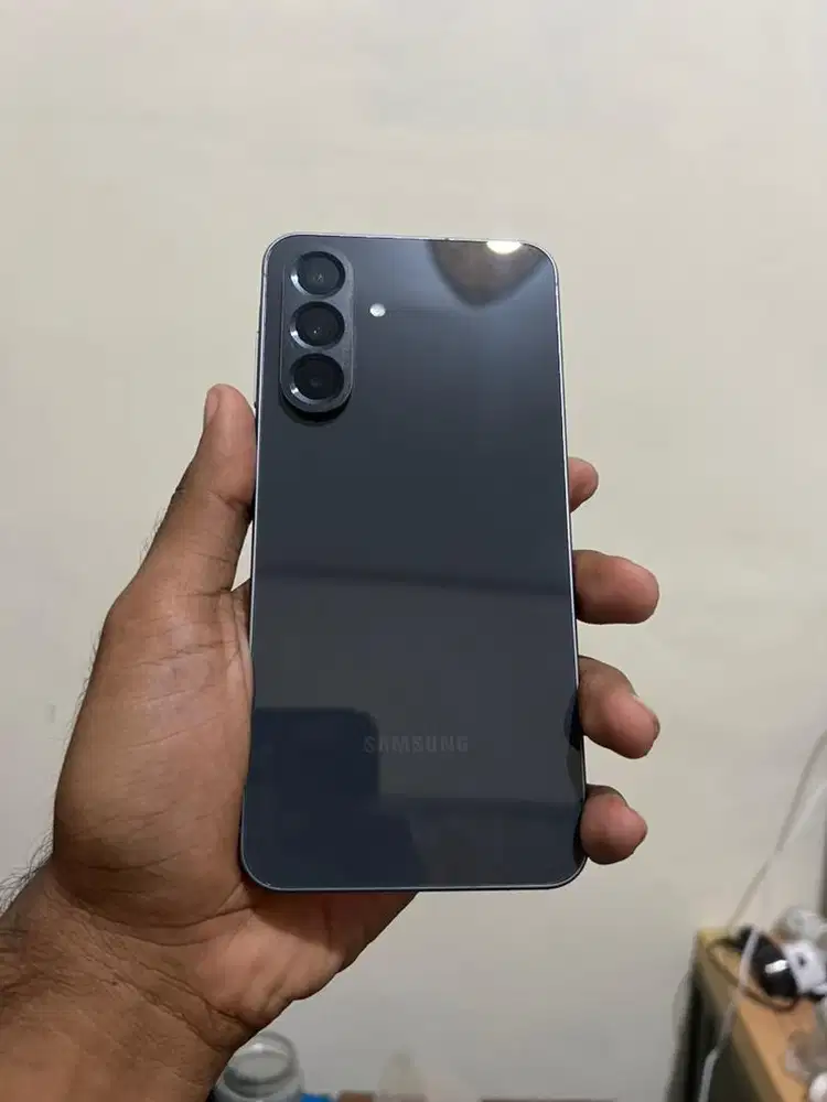 Samsung A56 5G 8/256gb like new